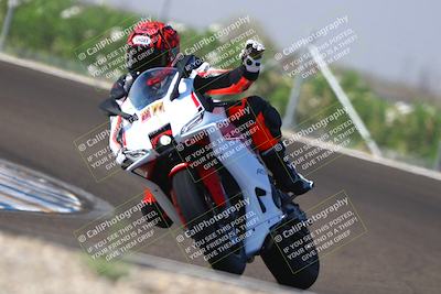 media/Sep-20-2025-TrackDaz (Sat) [[27f0cde673]]/A Group/2pm (Turn 9)/